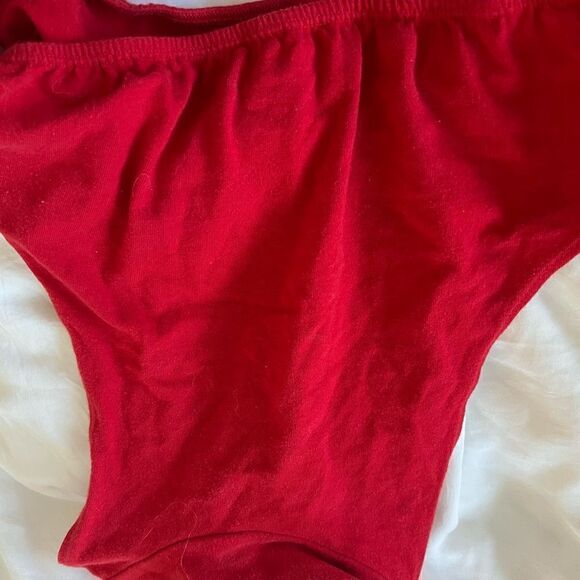 Inamorata Red Set - Picture 2 of 5